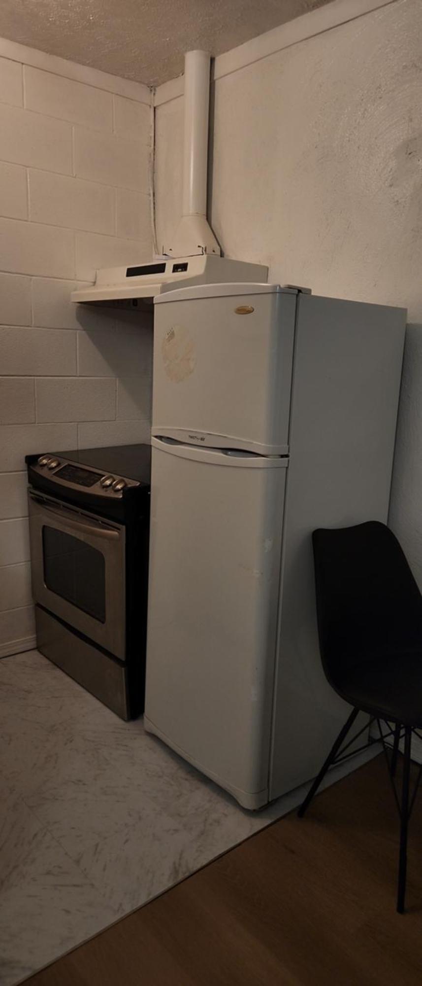 Centennial Motel Kindersley Екстер'єр фото