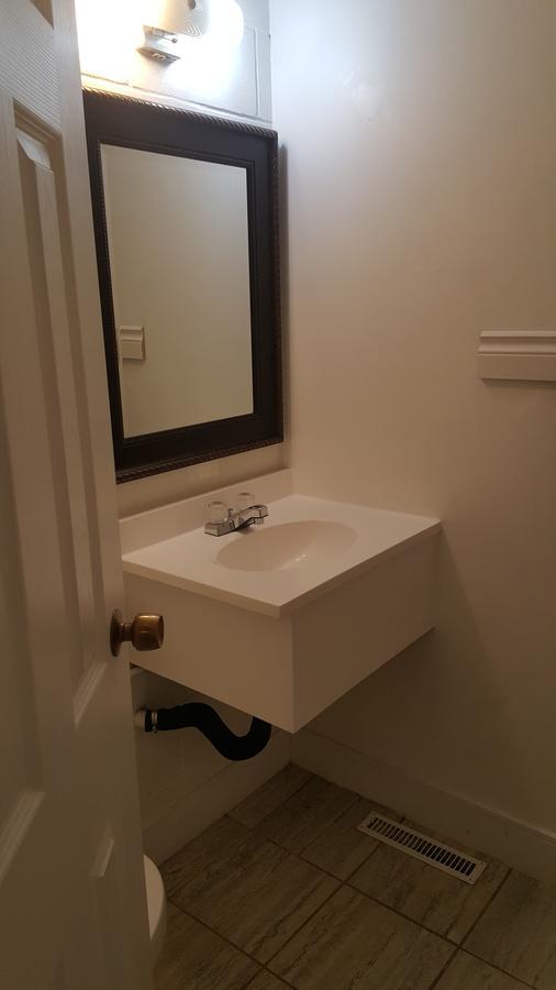 Centennial Motel Kindersley Екстер'єр фото