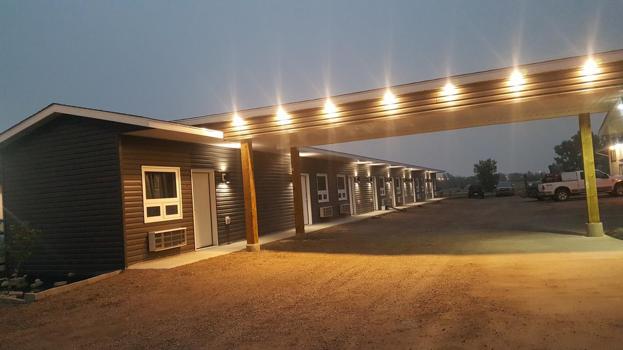 Centennial Motel Kindersley Екстер'єр фото